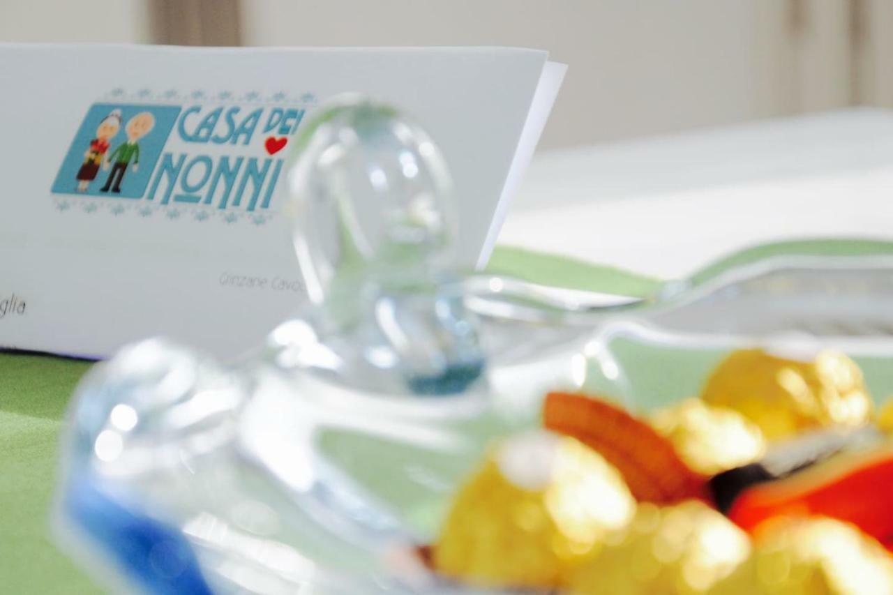 הוילה גרינצאנה קאבור Casa Dei Nonni #Charminglanga מראה חיצוני תמונה